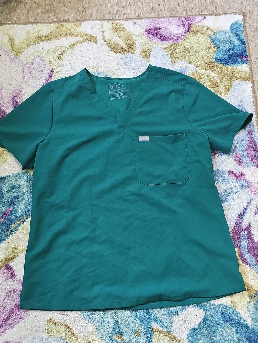 FIGS Women's Teal V-Neck Scrub Top with Chest Pocket Size L